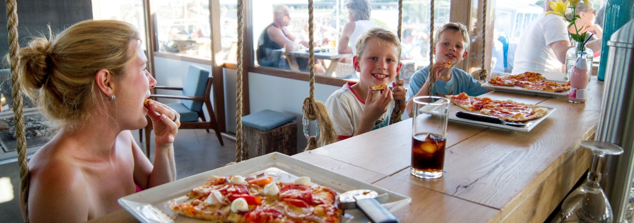 gestrand_pizza_kids