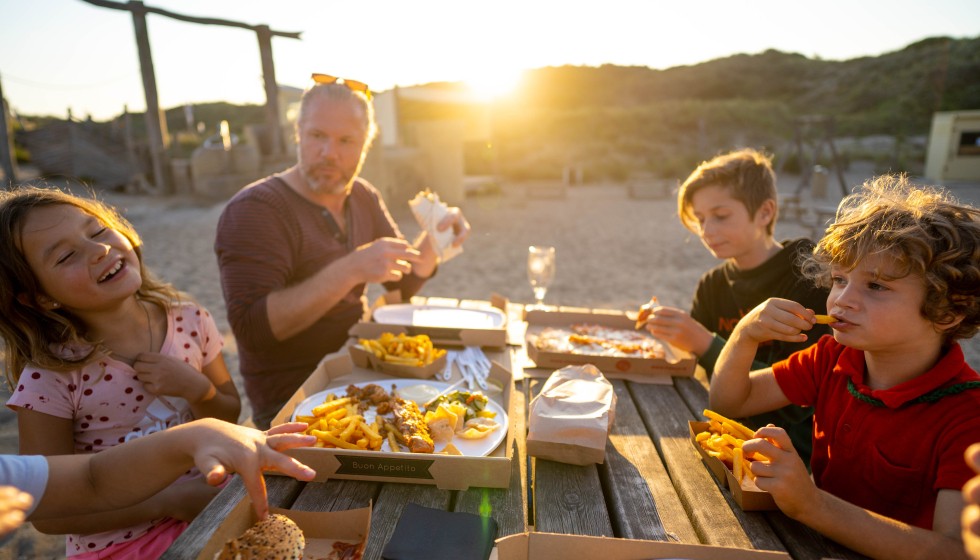 take away Gestrand.jpg