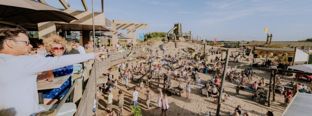 Borrelpop vanaf terras Gestrand 2.jpg